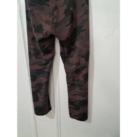 Lululemon women size 4 camouflage leggings align black rust brown running - Picture 5 of 8